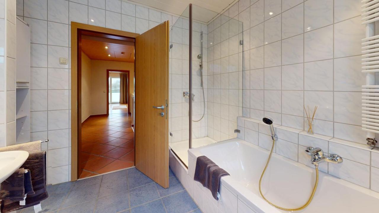 Ferienhaus Hoffmann Am Rheinbogen Altlussheim Exteriör bild